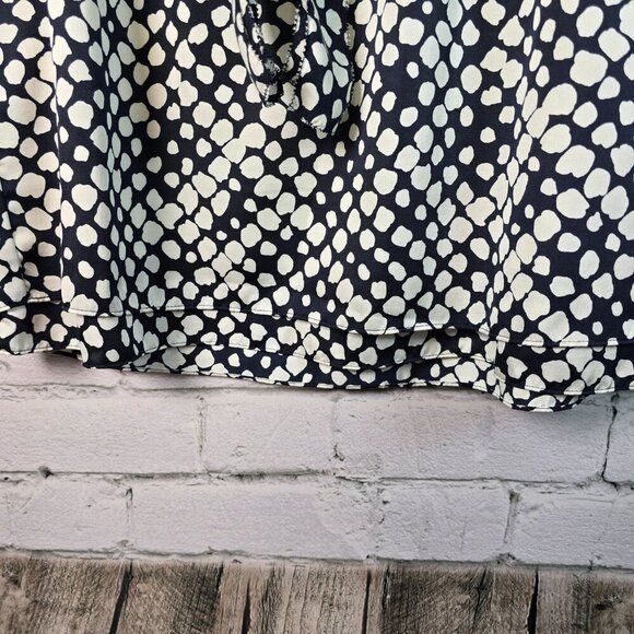 LOFT BLACK AND WHITE DOUBLE LAYERS TANK WITH FRONT TIE WOMENS SIZE S NWOT - Picture 2 of 7